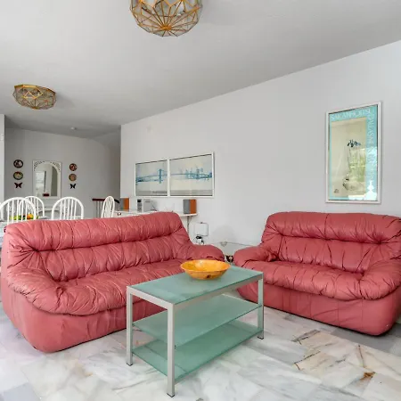 Querida By Interhome Willa